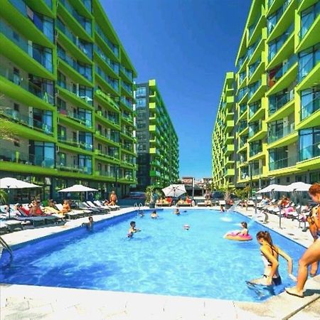 Apartament Rebeca Lux By Alezzi Beach Resort Năvodari Екстериор снимка