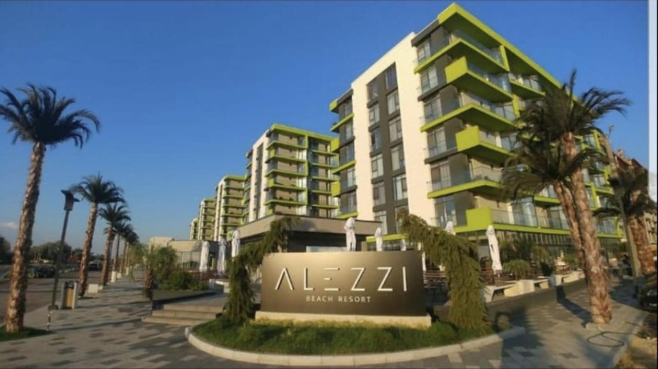 Apartament Rebeca Lux By Alezzi Beach Resort Năvodari Екстериор снимка