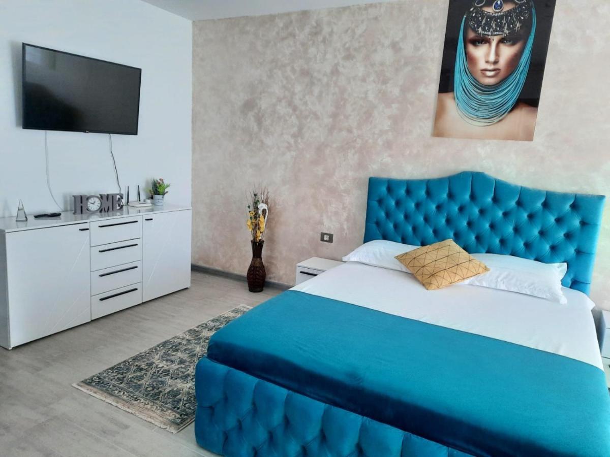 Apartament Rebeca Lux By Alezzi Beach Resort Năvodari Екстериор снимка
