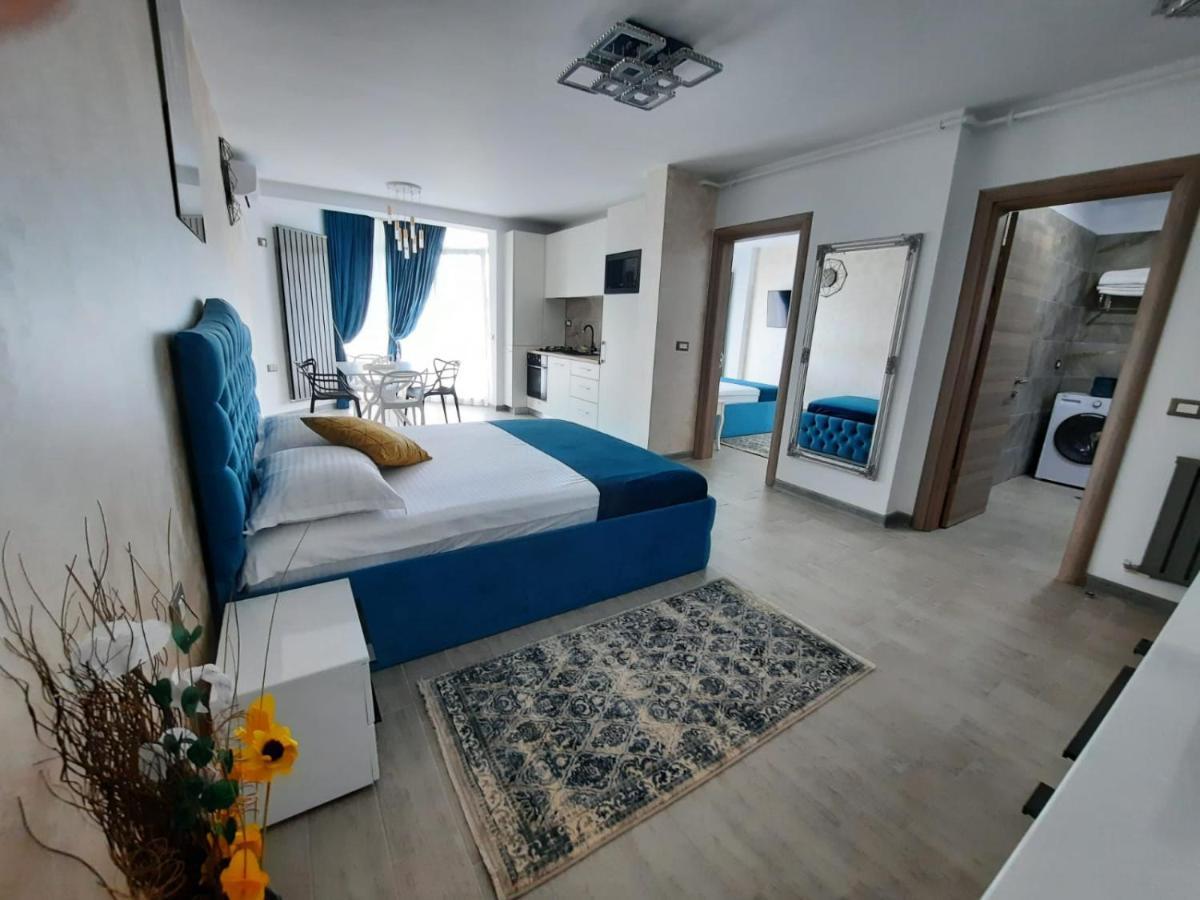 Apartament Rebeca Lux By Alezzi Beach Resort Năvodari Екстериор снимка