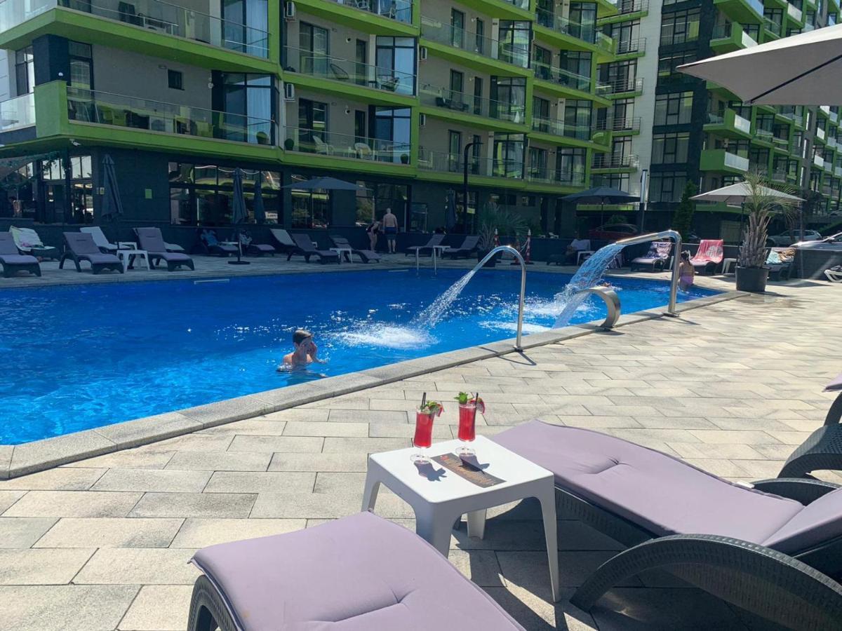 Apartament Rebeca Lux By Alezzi Beach Resort Năvodari Екстериор снимка