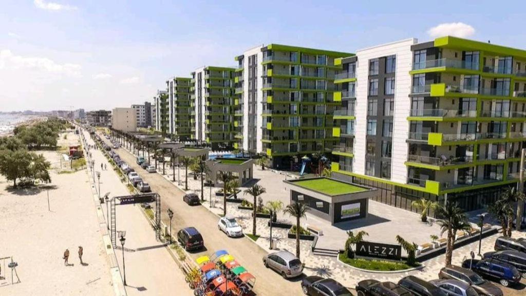 Apartament Rebeca Lux By Alezzi Beach Resort Năvodari Екстериор снимка