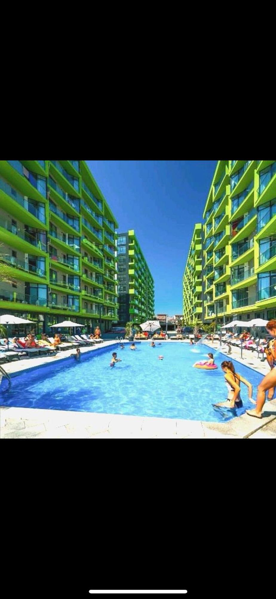 Apartament Rebeca Lux By Alezzi Beach Resort Năvodari Екстериор снимка