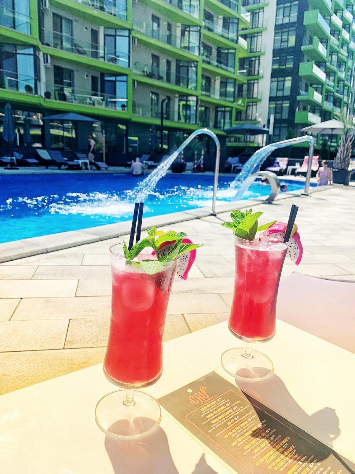 Apartament Rebeca Lux By Alezzi Beach Resort Năvodari Екстериор снимка